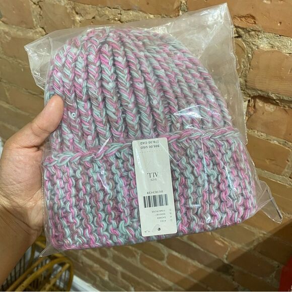 NWT Anthropologie Pearl Beanie - Picture 3 of 4